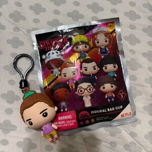 Stranger Things season 3 Max Mayfield bag charm